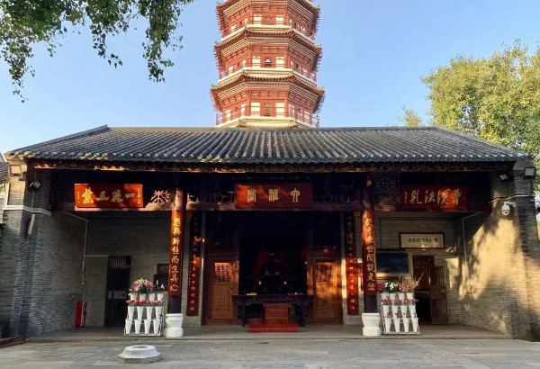 Liurong Temple