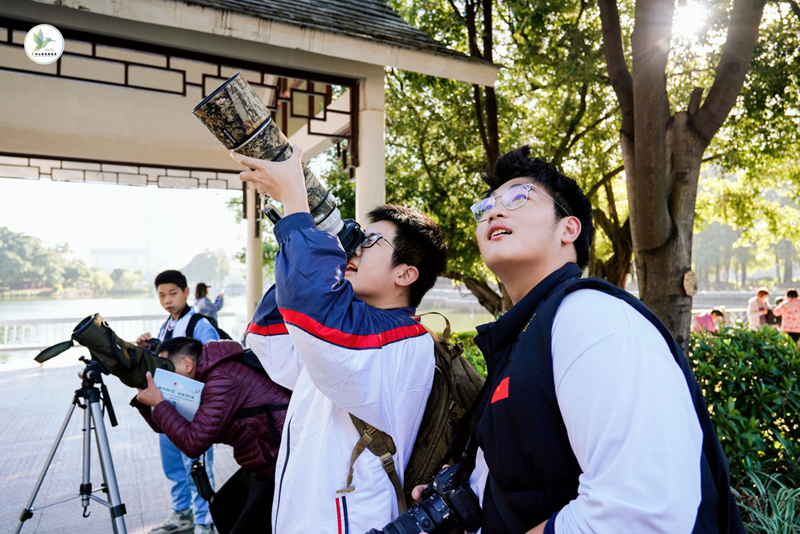 Guangzhou Primary and Secondary School Students Natural Observation Education Exchange