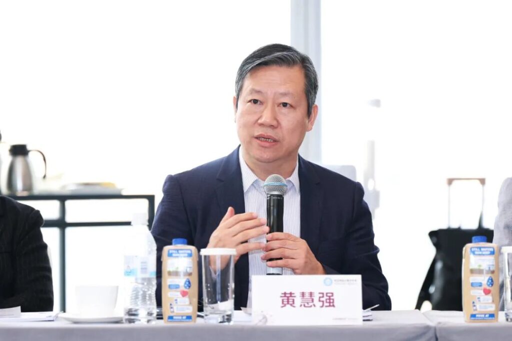 Professor Huang Huiqiang from the Sun Yat-sen University Cancer Center