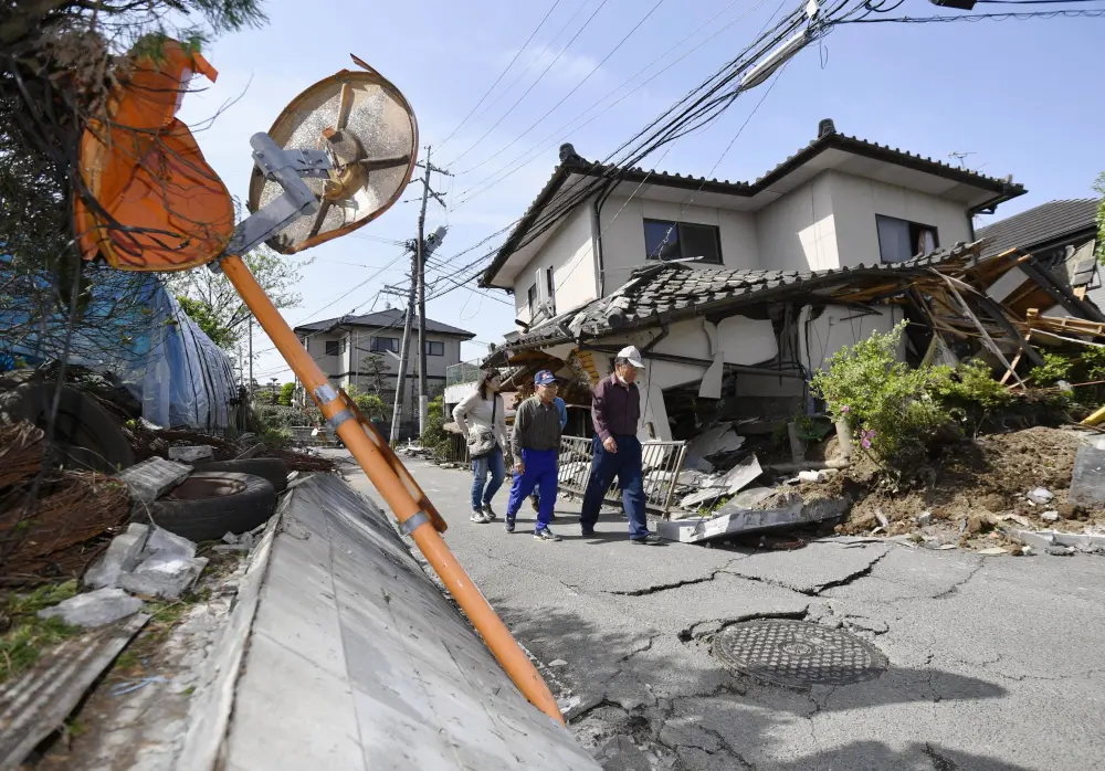 The Japan Meteorological Agency has further warned that larger-scale earthquakes may occur in the coming week