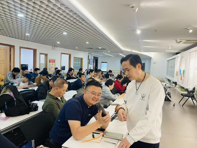 From Novice to Practitioner: AI Short Video and Live Streaming E-commerce Training by Futian District Disabled Persons’ Federation Empowers Skill Advancement for People with Disabilities