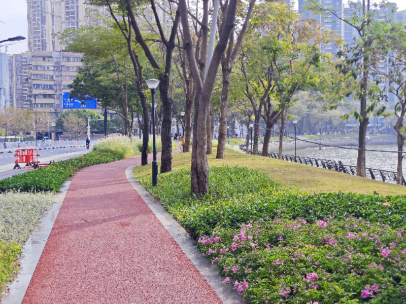 Real Scenes of Huadi River Bank Space Before and After Renovation