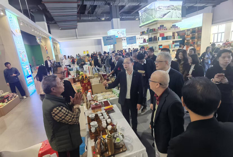 More than 1,000 Kinds of Characteristic Agricultural Products of Huizhou Made a Concentrated Debut at the National-level Production and Marketing Expo