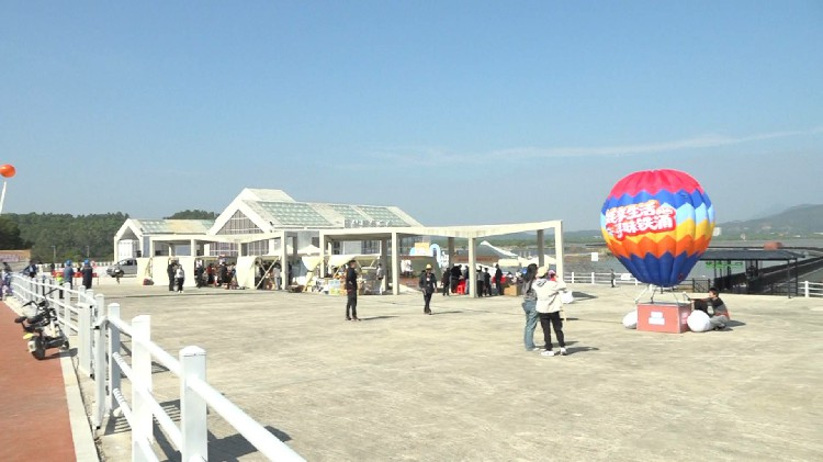 Tiechong Town Oyster Culture and Food Carnival