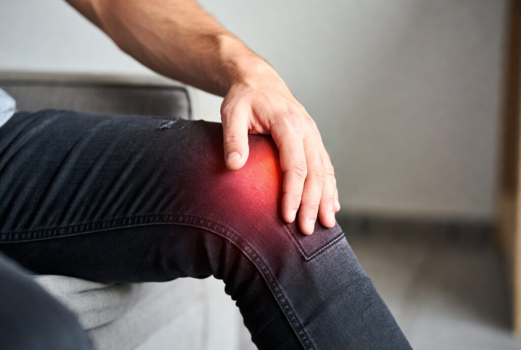 Weather changes can cause joint pain